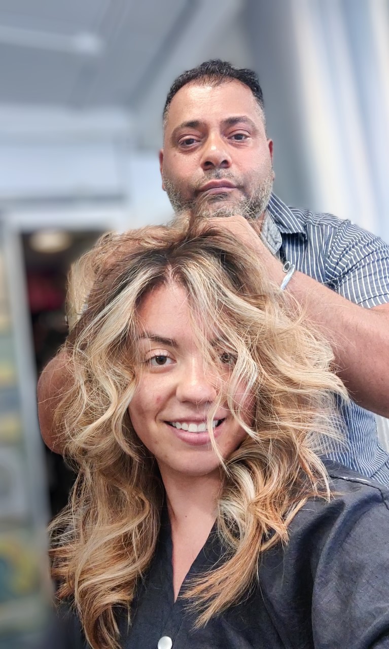 Happy customer with professional amaci salon hairstylist