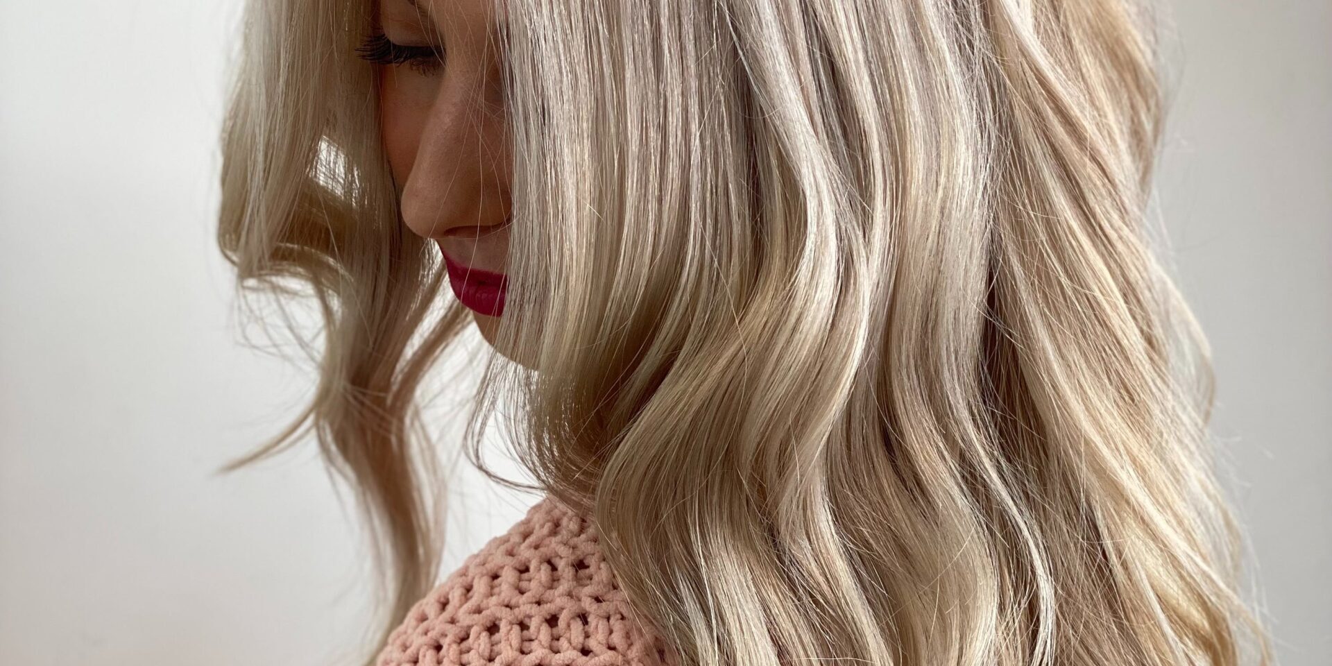 ASH BLONDE BALAYAGE HAIR COLOR